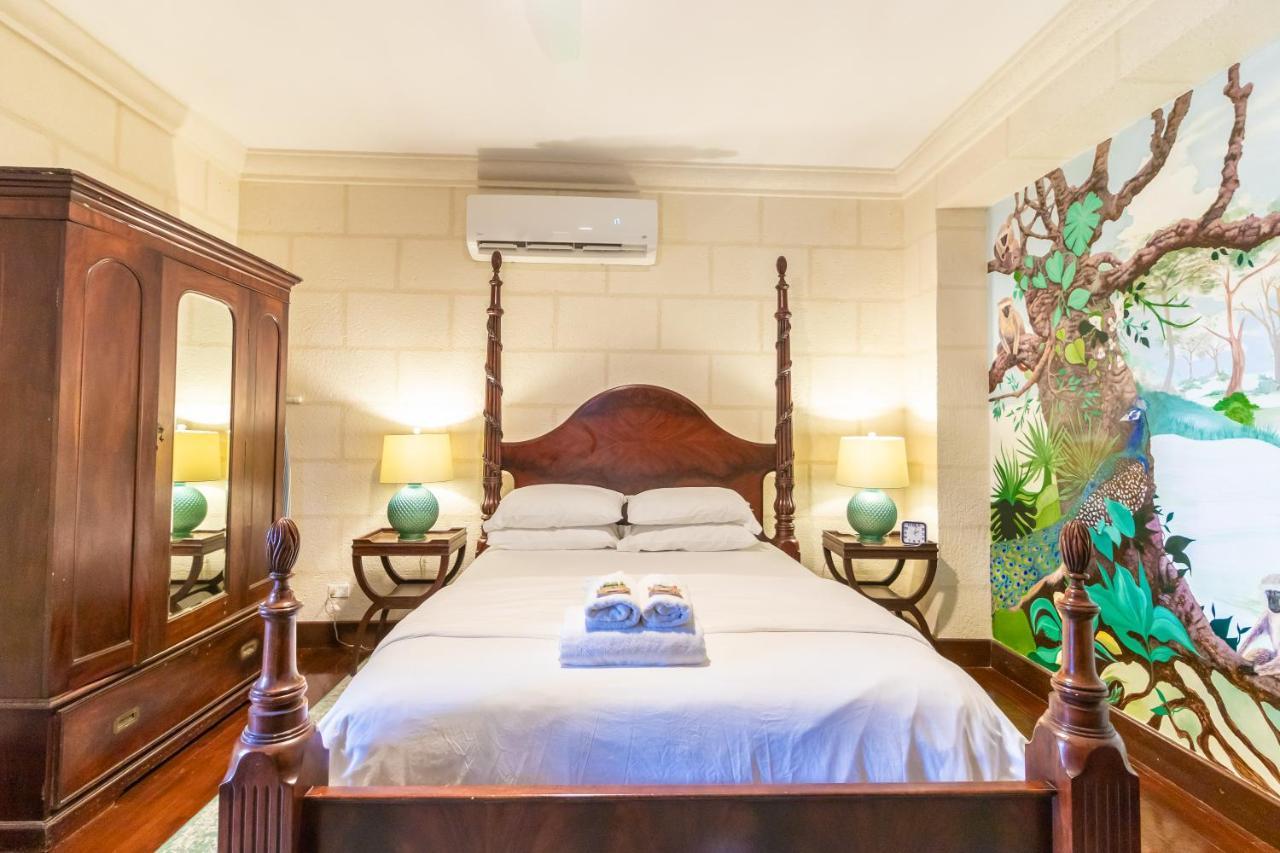Sweetfield Manor Hotel Bridgetown Exterior photo